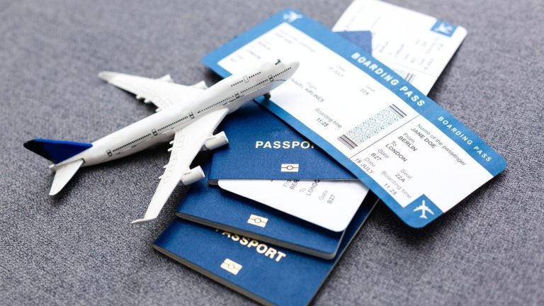 Cheap Flight Tickets Tips and Tricks for Savvy Travelers