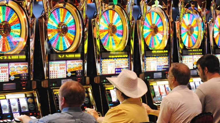Why Choose Yolo247 APK for Online Slot Gaming?
